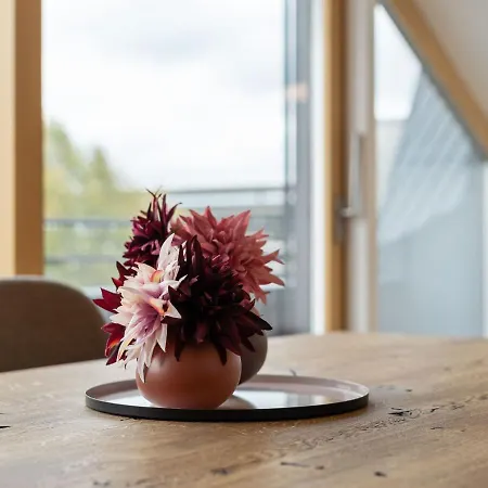 Sophisticated In With Balcony Appartement *