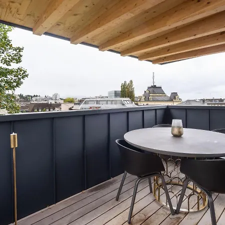 Sophisticated In With Balcony Brégence