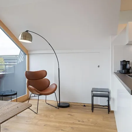 Sophisticated In With Balcony Appartement Brégence